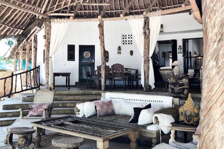 Kinondo Kwetu Lounge