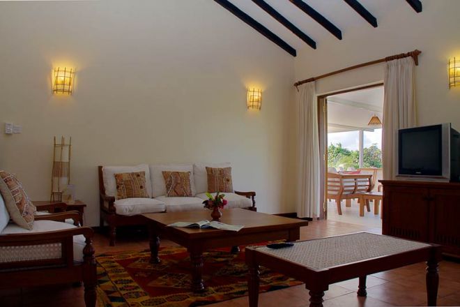 Pinewood Beach Resort & Spa Baobab Suite Lounge