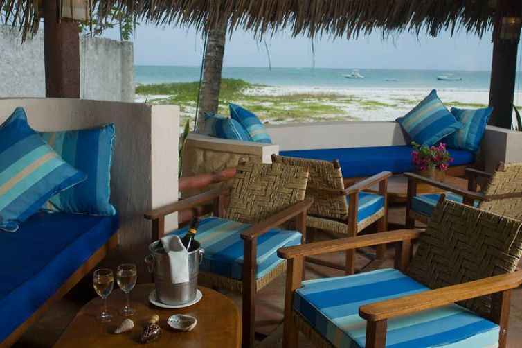 Pinewood Beach Resort & Spa Beach Lounge