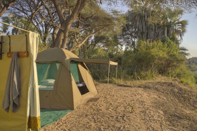 Kichaka Expeditions untamed tent and bathroom location
