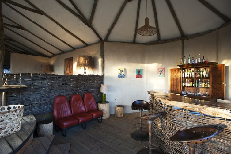 Lamai Serengeti bar