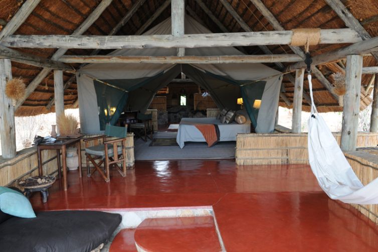 Mwagusi Safari Camp banda interior