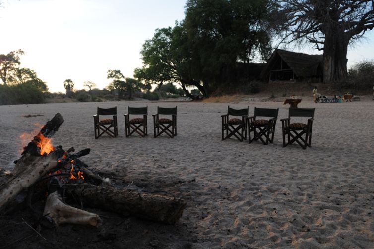 Mwagusi Safari Camp campfire