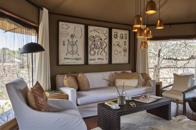 Mwiba Lodge room lounge