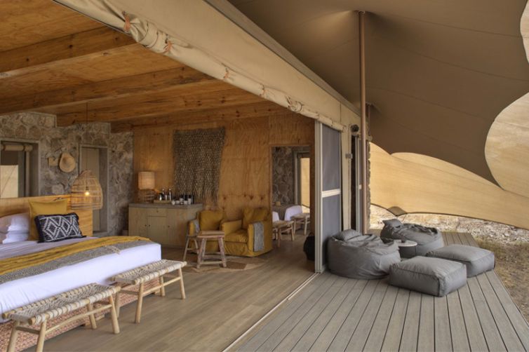 Namiri Plains tent and deck