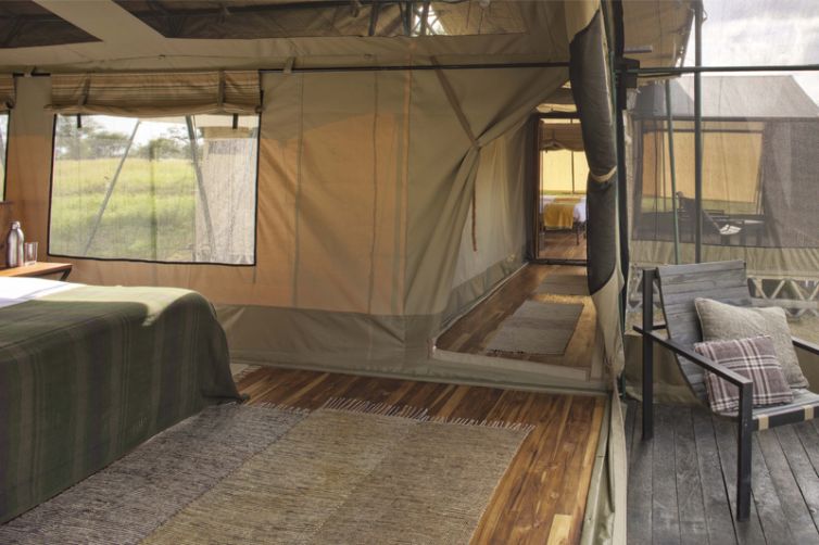 Olakira Migration Camp family tent bedroom