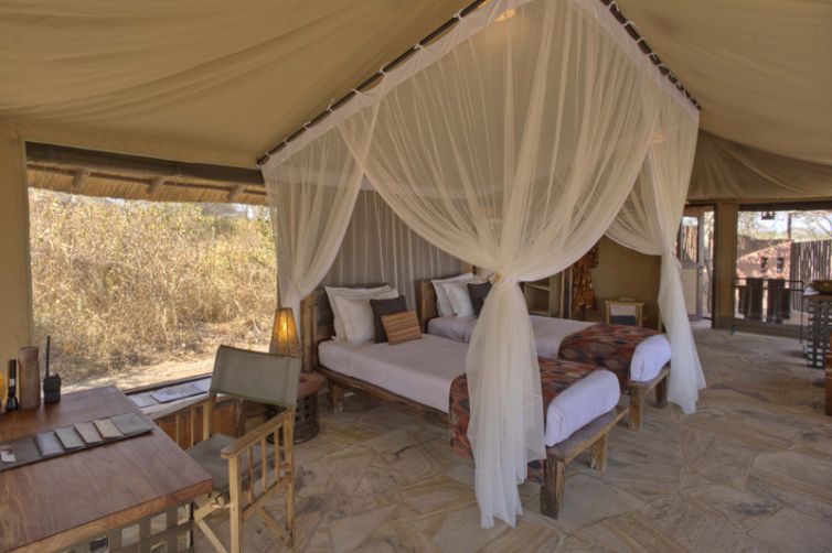 Olivers Camp room interior