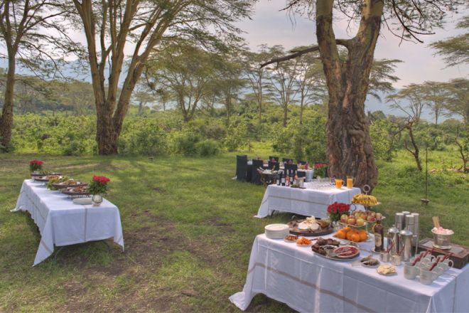 &Beyond Ngorongoro Crater Lodge bush dining