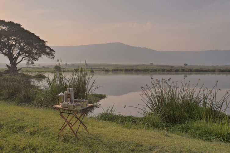 &Beyond Ngorongoro Crater Lodge bush drinks