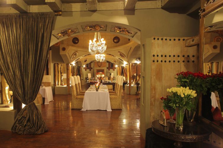 &Beyond Ngorongoro Crater Lodge dining