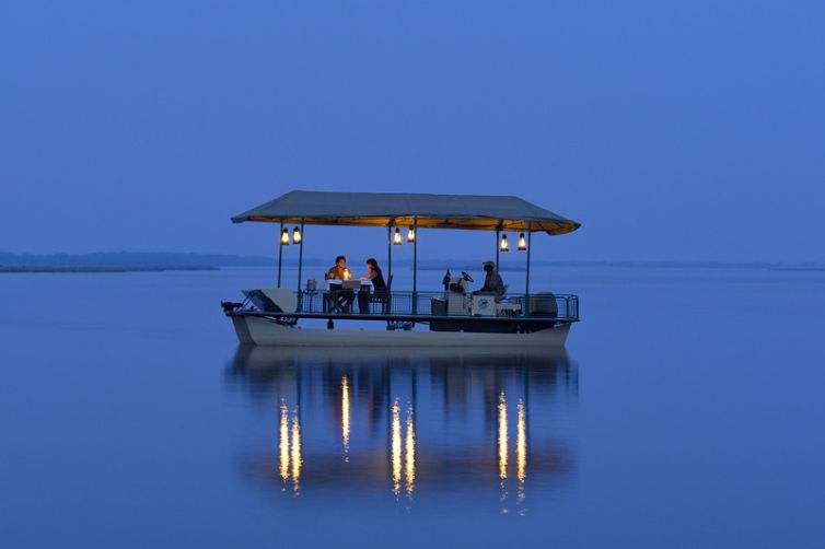 Chiawa Camp Boat Floating Dinner