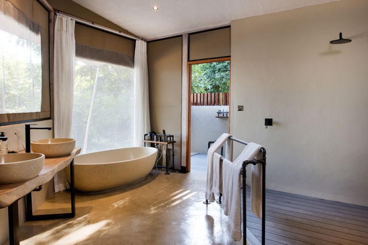 Sausage Tree Camp Kigelia House Bathroom