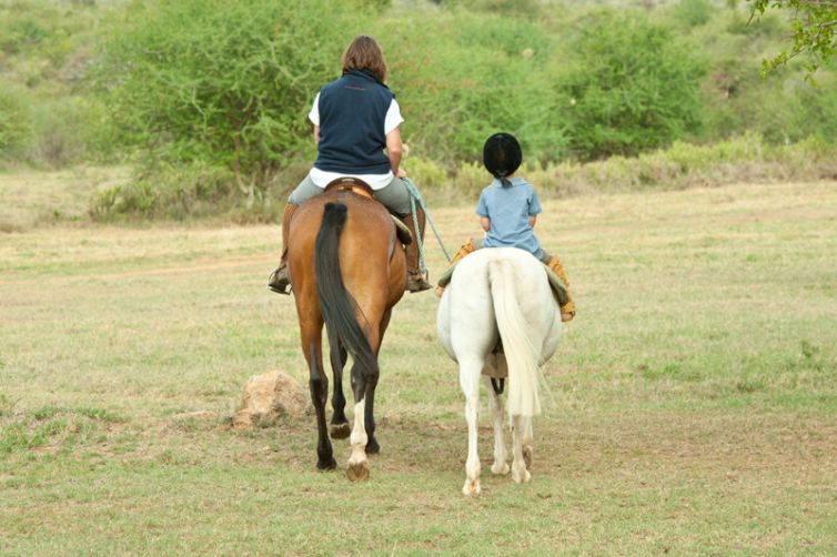 Sosian family horse riding