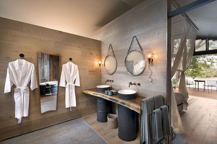 Thorntree River Lodge Bathroom