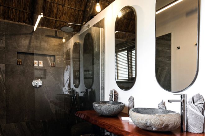 Muchenje Safari Lodge new bathroom May 2020