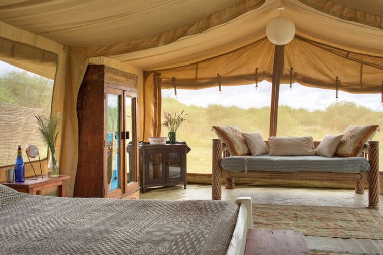 Karisia-Tumaren-Tent-1-cc_KWS