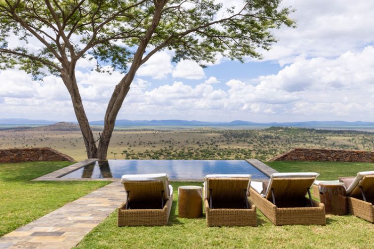 singita-Sasakwa-lodge-pool-c-s-pj