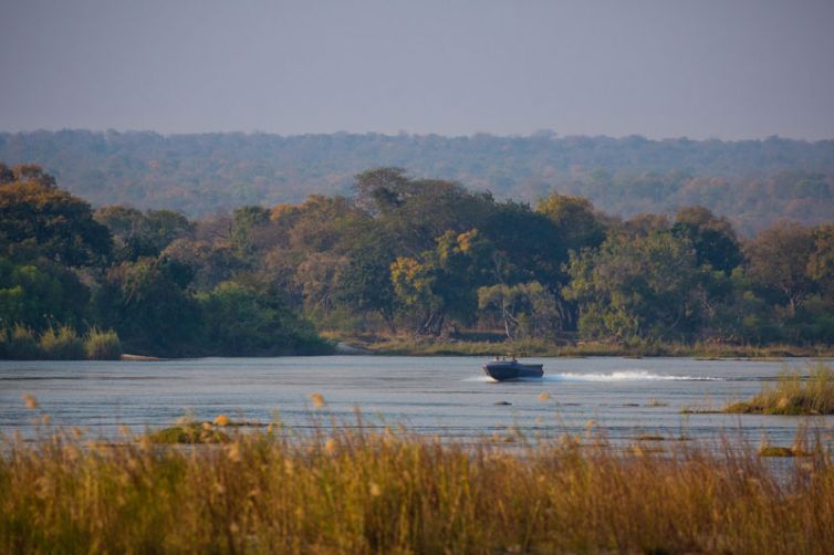 mpala-jena-boating-on-the-zambezi-c-gpc