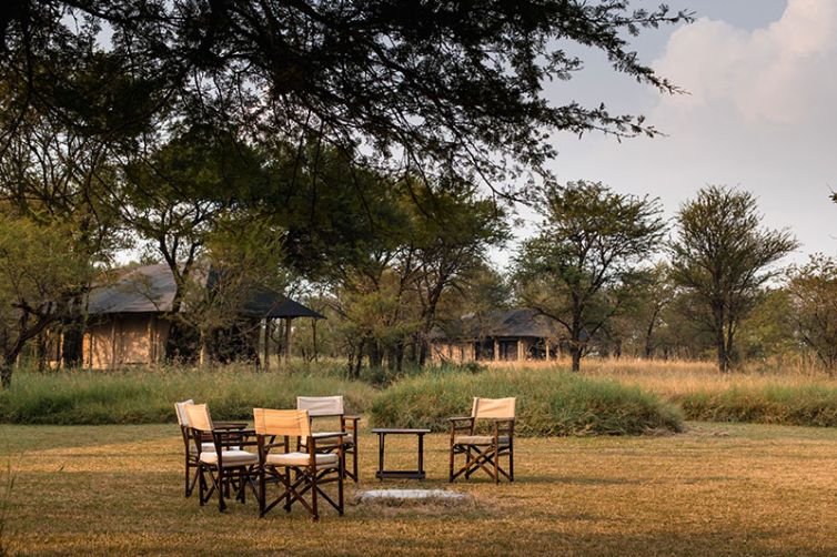 serians-serengeti-lamai-camp-fire-