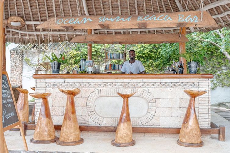 Water Lovers Beach Resort - Bar