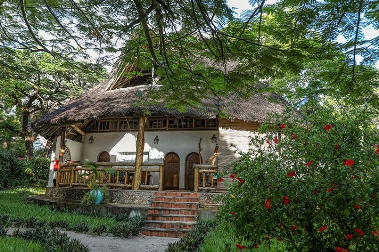 Water Lovers Beach Resort - Safari Consultants