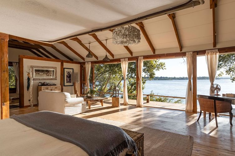 Tongabezi-Lodge-Dog-House-1-c_GS