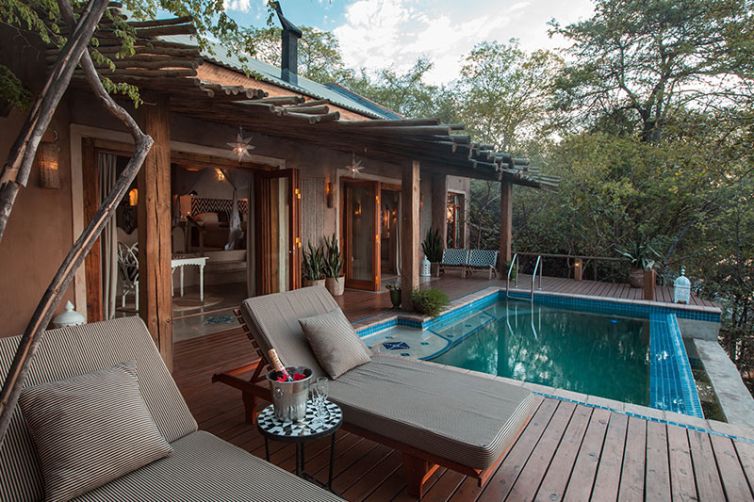 Tongabezi-Lodge-Nut-House-pool-deck-c_GS