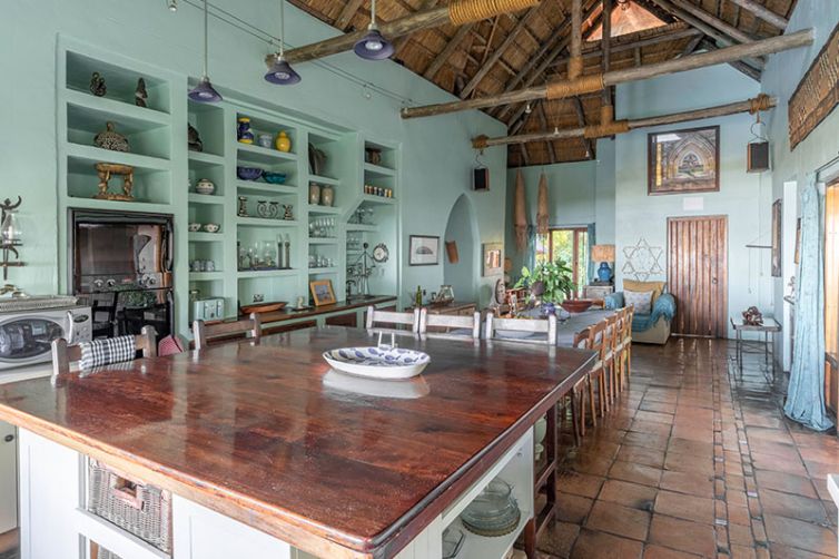 Tongabezi-Lodge-Tangala-House-dining-kitchen-c_GS
