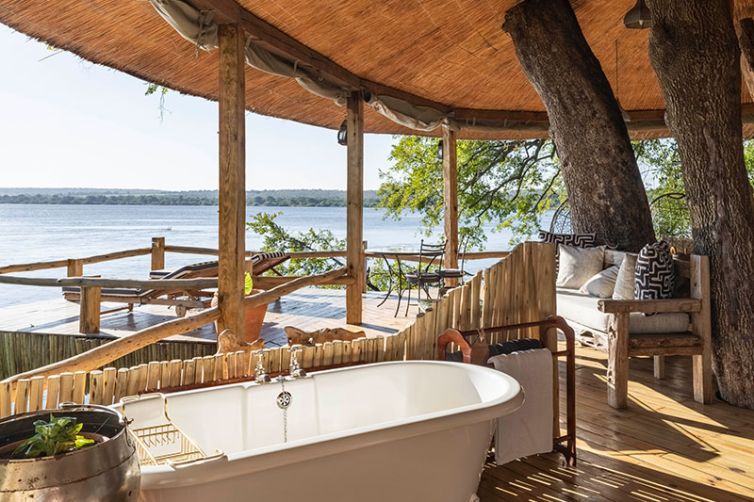 Tongabezi-Lodge-Tree-house-bathroom-c_GS