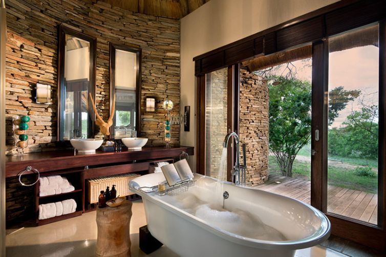 Makanyi Private Game Lodge