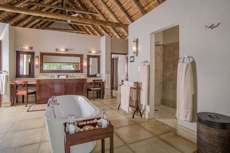 Savanna Lodge, Sabi Sands, South Africa Luxury Safari