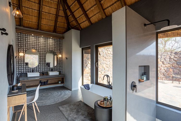 Tuningi Safari Lodge, South Africa Luxury Safari