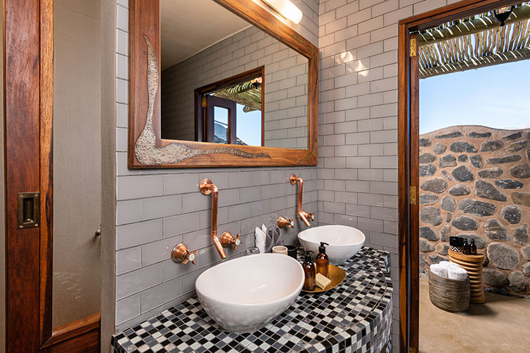Hoodia Desert Lodge in Namibia